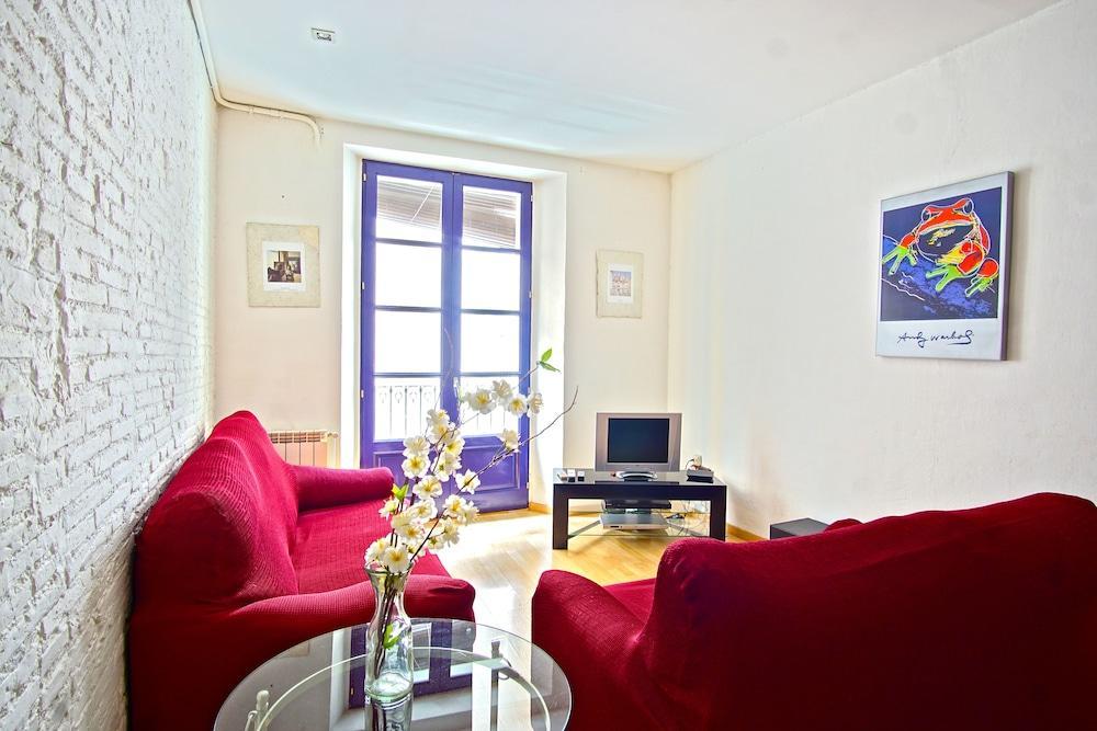 La Lleona Apartment *